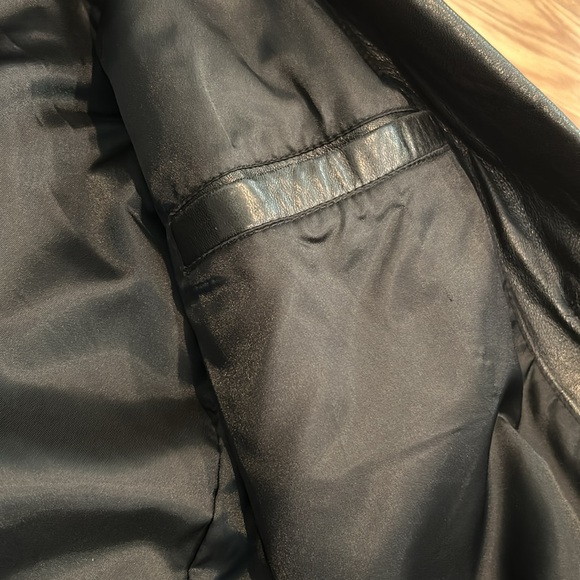 Lucky Leather Co XL Men’s Jacket w/ 3 Buttons, 2 side pockets & 1 inside pocket - Picture 5 of 6